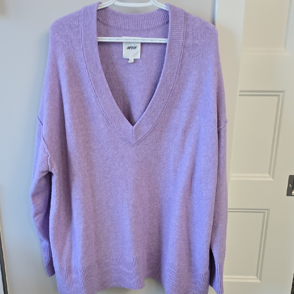 Aerie Women's Soft Purple V-Neck Sweater